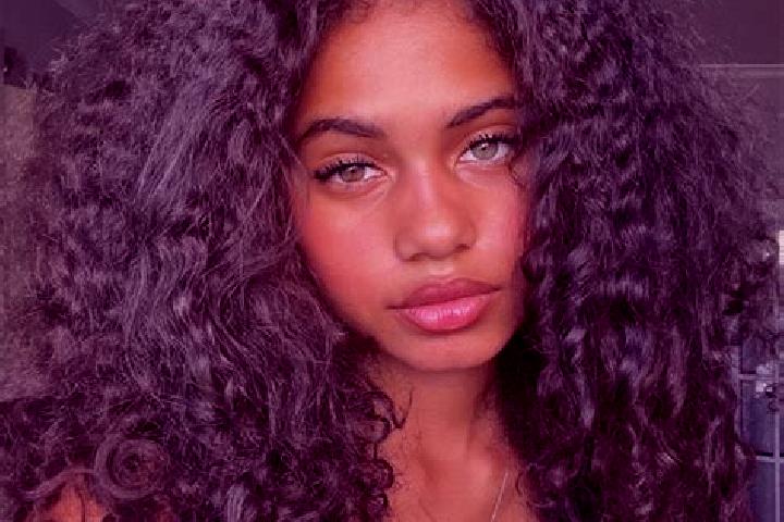 Layla, 34, a auburn blue-eyed ebony companion based in Tharike. Offering CIM, Fetish, Domination. Available for incall and outcall, day and evening dates.