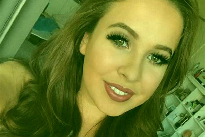Layla, 34, a dark blonde amber-eyed caucasian companion based in General Luna. Offering Domination, A-Level, Erotic Massage, BDSM, Party Girl. Available for ...
