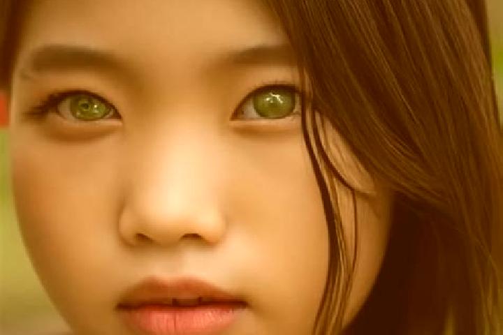 Layla, 34, a red green-eyed asian companion based in Gura Foii. Offering Erotic Massage, Striptease, CIM, Overnight. Available for incall and outcall, day an...