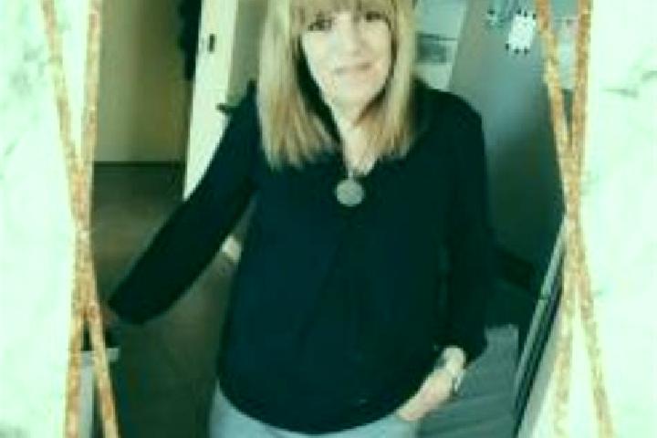 Layla, 34 — Escort in Dange-Saint-Romain, France