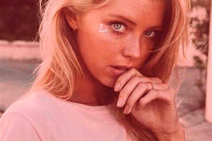 Layla, 35, a blonde blue-eyed ebony companion based in Djedjedigbeupa. Offering GFE, Roleplay, Massage, Striptease, Party Girl. Available for incall and outc...