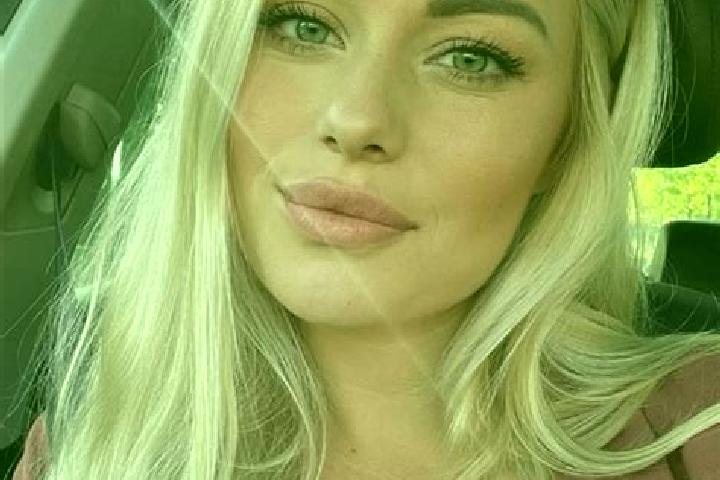 Layla, 35, a blonde hazel-eyed slavic companion based in Lanesboro. Offering Massage, Prostate Massage, Tantra. Available for incall and outcall, day and eve...