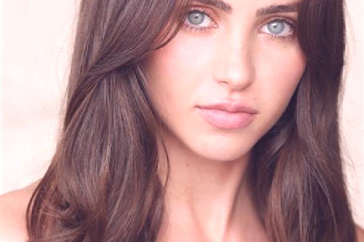 Layla, 35, a brunette blue-eyed european companion based in G uzor. Offering Massage, Roleplay, Domination, Girlfriend Experience. Available for incall and o...