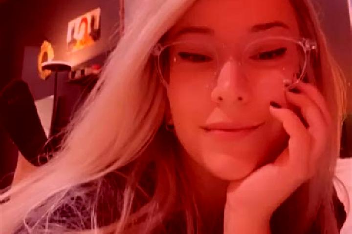 Layla, 35, a platinum blonde brown-eyed asian companion based in Cividate al Piano. Offering BDSM, Travel Companion, Fetish. Available for incall and outcall...