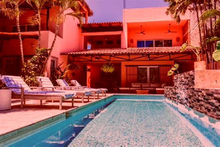 Layla, 35 — Escort in Cruz de Piedra, Mexico
