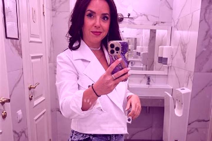 Layla, 35 — Escort in Gubkinskiy, Russia