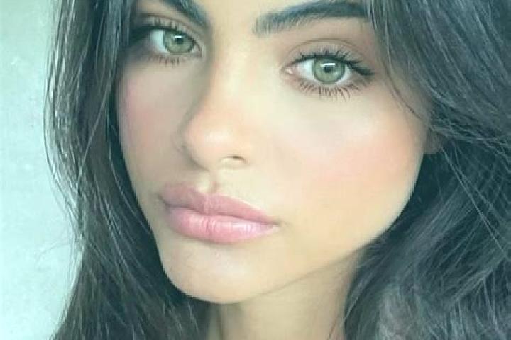 Layla, 36, a brunette amber-eyed indian companion based in Mexicali. Offering A-Level, Striptease, BDSM. Available for incall and outcall, day and evening da...