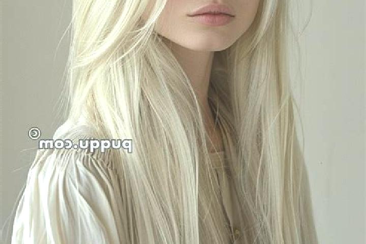 Layla, 37, a blonde amber-eyed slavic companion based in Kozarmisleny. Offering Overnight, Roleplay. Available for incall and outcall, day and evening dates.