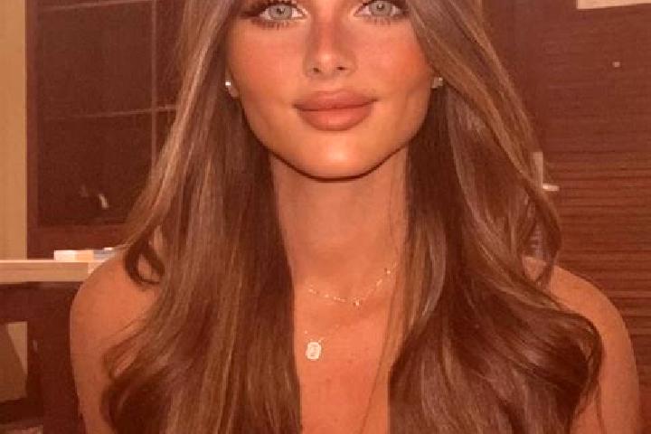 Layla, 37, a brunette dark-eyed caucasian companion based in Feisa. Offering Prostate Massage, Massage, Dinner Date, Striptease. Available for incall and out...