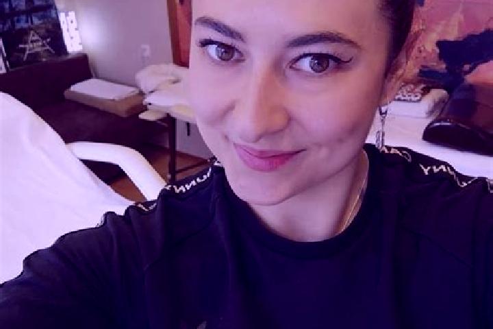 Layla, 38, a black grey-eyed indian companion based in Pontecurone. Offering Fetish, Party Girl, CIM. Available for incall and outcall, overnight bookings av...