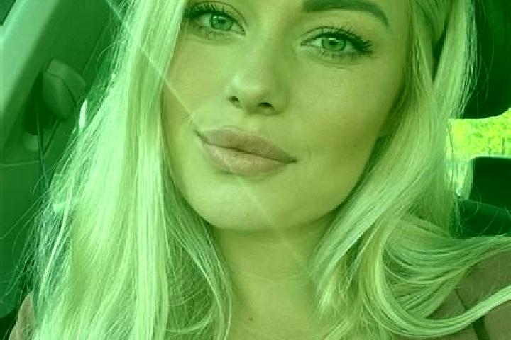 Layla, 38, a blonde green-eyed mixed companion based in Tanque. Offering Massage, Deep French Kissing, A-Level, BDSM. Available for incall and outcall, day a...