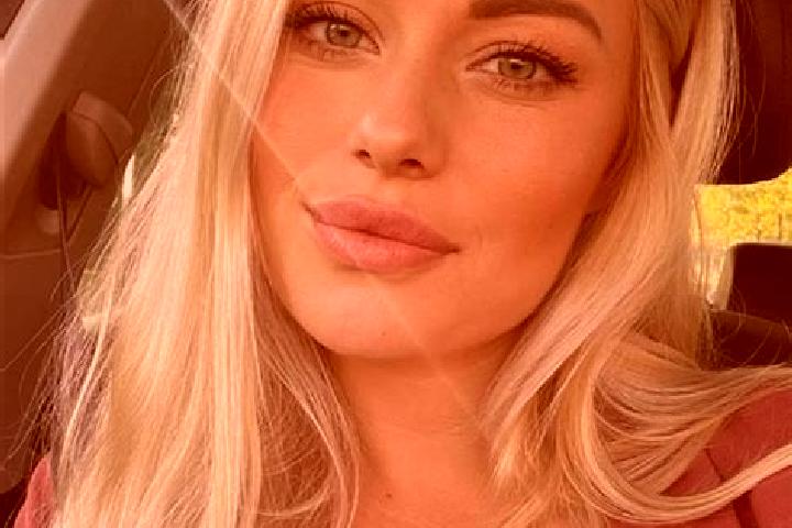 Layla, 38, a blonde hazel-eyed slavic companion based in Marmion. Offering 69, Fetish, Overnight, Tantra, Massage. Available for incall and outcall, day and ...