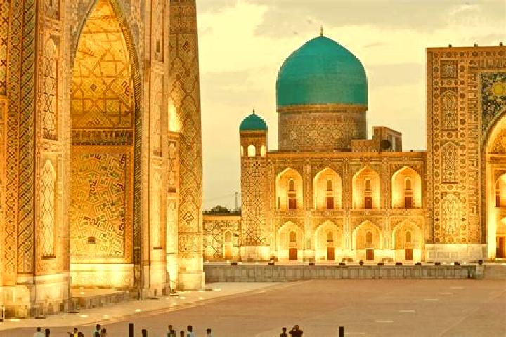 Layla, 38 — Escort in Kuyganyor, Uzbekistan
