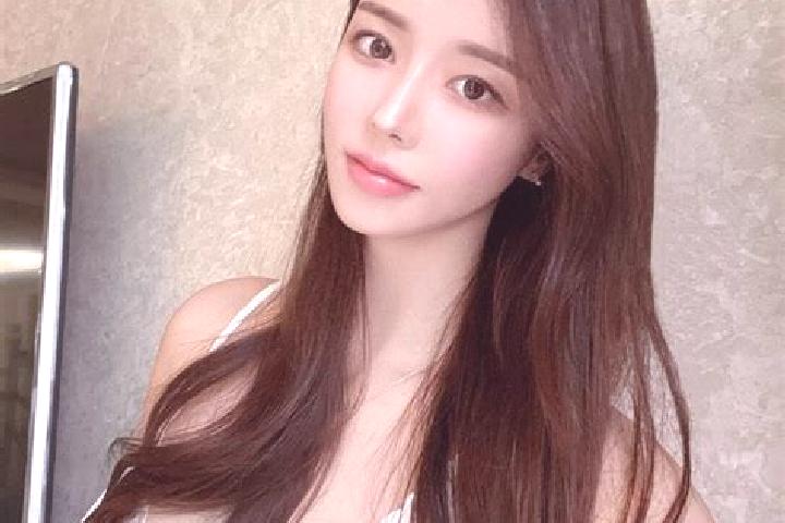 Layla, 38 — Escort in Yazikou, China
