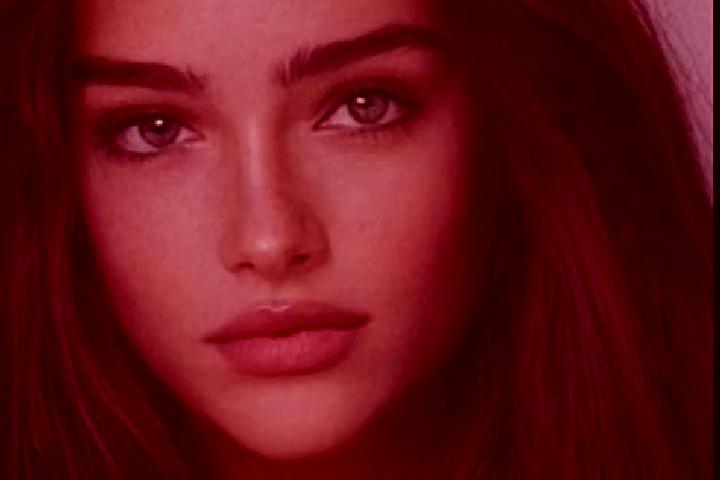Layla, 39, a chestnut grey-eyed caucasian companion based in Manerba del Garda. Offering Dinner Date, Fetish, Party Girl. Available for incall and outcall, d...