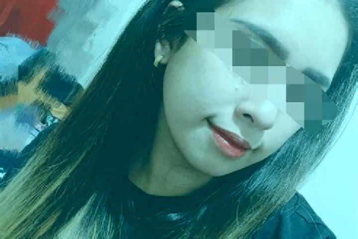 Layla, 39, a red green-eyed mixed companion based in Kedungcangkring. Offering BDSM, Couples. Available for incall and outcall, overnight bookings available.