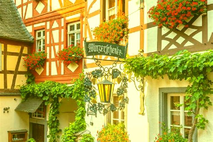 Layla, 39 — Escort in Soelderholz, Germany