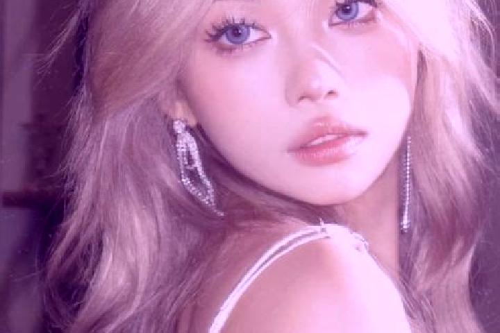 Lillian, 20, a blonde blue-eyed asian companion based in Borozel. Offering Striptease, Deep French Kissing, Dinner Date. Available for incall and outcall, da...