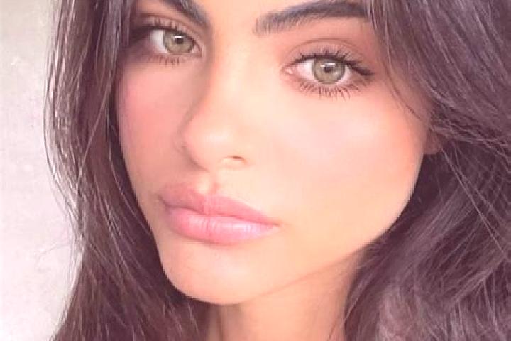 Lillian, 20, a brunette green-eyed ebony companion based in Paraiso do Tocantins. Offering Fetish, A-Level, Girlfriend Experience, Domination, Dinner Date. A...