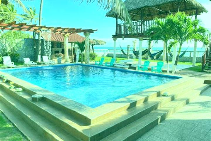 Lillian, 20 — Escort in Barra de la Cruz, Mexico