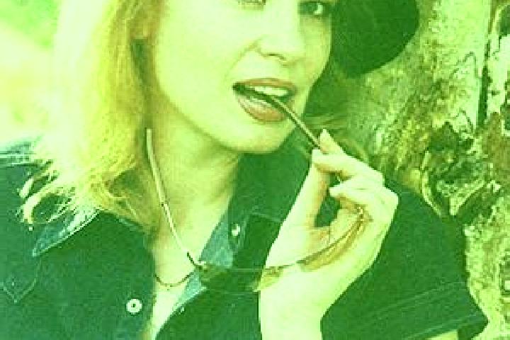 Lillian, 20 — Escort in Volzhskiy, Russia