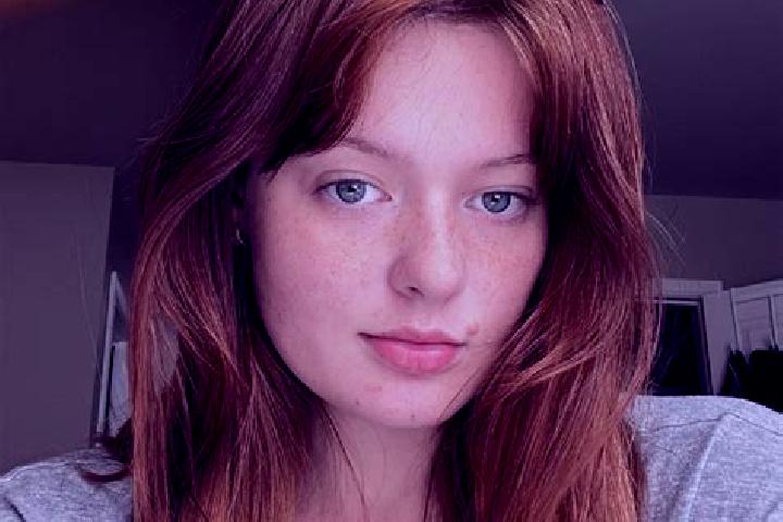 Lillian, 21, a auburn brown-eyed caucasian companion based in Arville. Offering A-Level, CIM, Travel Companion. Available for incall and outcall, overnight b...