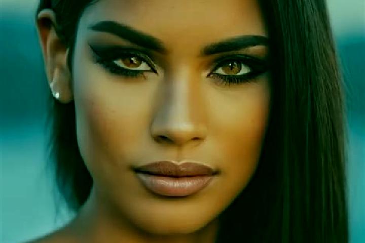 Lillian, 21, a chestnut hazel-eyed latina companion based in Aradippou. Offering Travel Companion, Overnight, 69, Tantra. Available for incall and outcall, o...