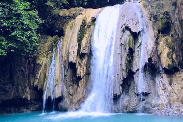 Lillian, 21 — Escort in Pagsanjan, Philippines