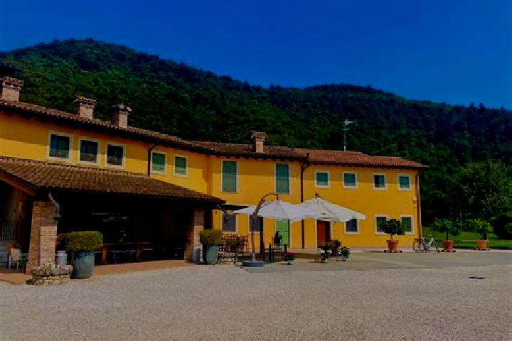 Lillian, 21 — Escort in Sala Baganza, Italy