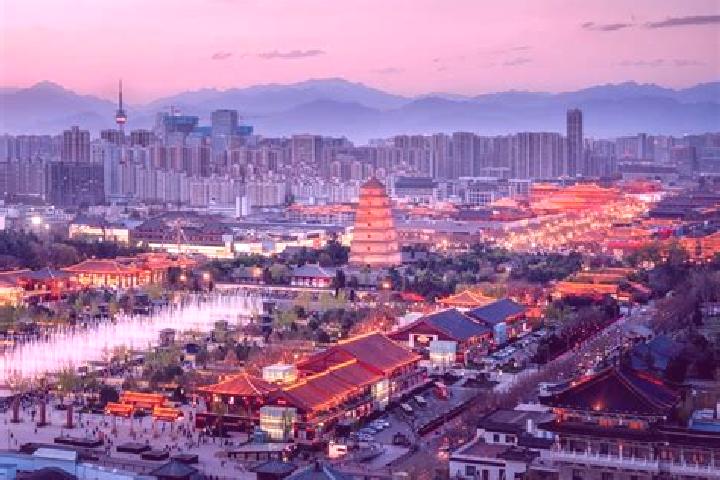 Lillian, 21 — Escort in Xin an, China