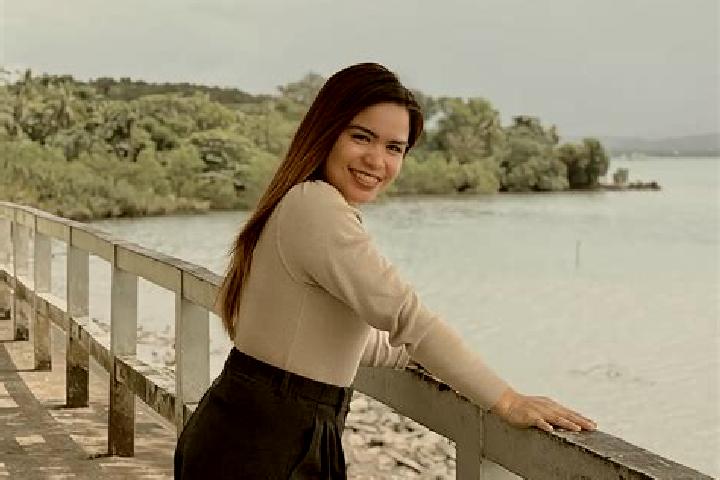 Lillian, 22 — Escort in Camalig, Philippines