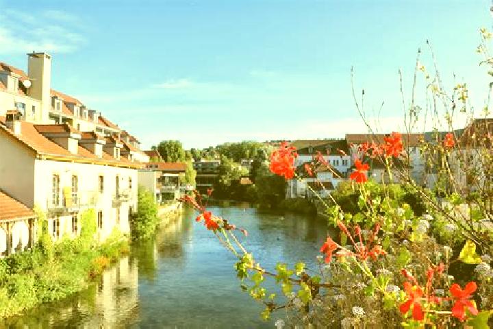 Lillian, 22 — Escort in Doubs, France