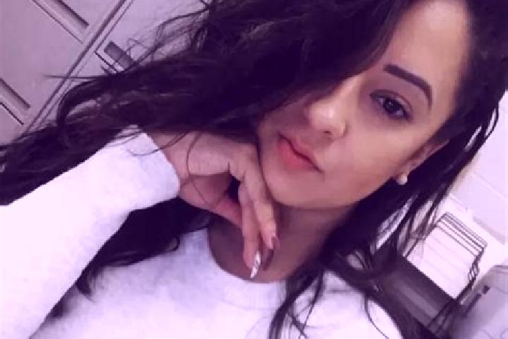 Lillian, 23, a black grey-eyed latina companion based in Cenade. Offering Striptease, Overnight, Dinner Date. Available for incall and outcall, day and eveni...