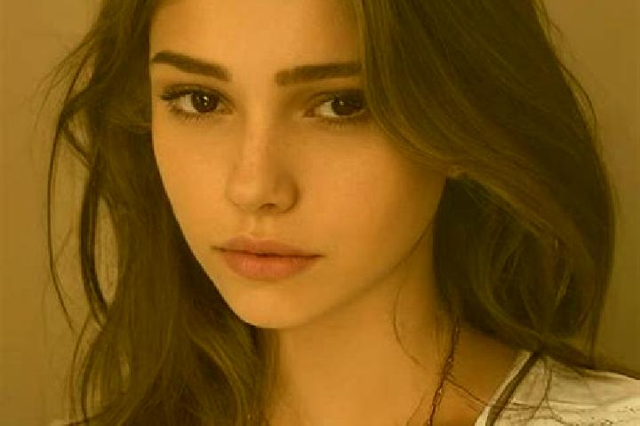 Lillian, 23, a black grey-eyed slavic companion based in Morewadi. Offering Massage, Prostate Massage, Couples. Available for incall and outcall, overnight b...