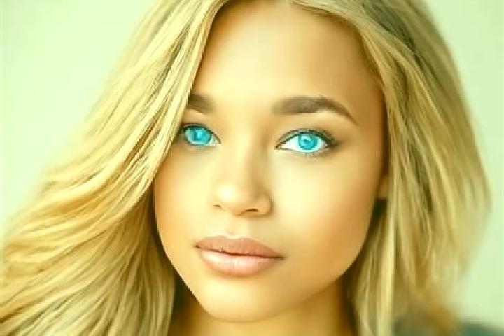Lillian, 23, a blonde blue-eyed latina companion based in Mungia. Offering Deep French Kissing, OWO, BDSM, Erotic Massage. Available for incall and outcall, ...
