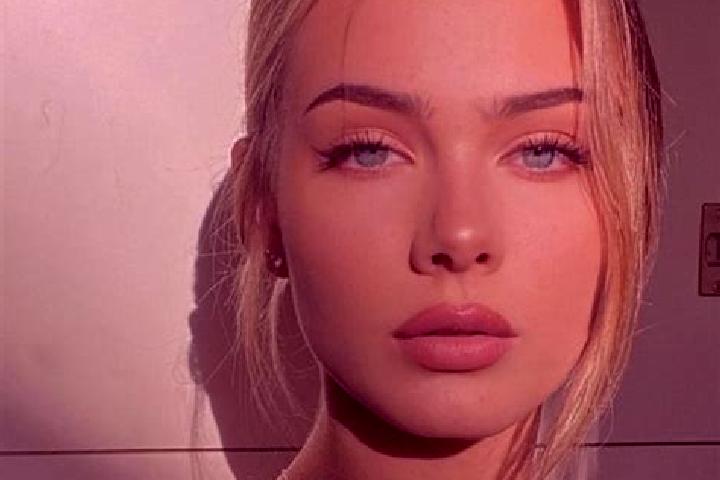 Lillian, 23, a blonde dark-eyed european companion based in Vakulove. Offering Deep French Kissing, Massage, CIM. Available for incall and outcall, day and e...