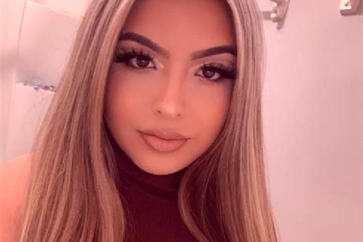 Lillian, 23, a blonde grey-eyed latina companion based in Tarazona de Guarena. Offering A-Level, CIM, Overnight, Travel Companion. Available for incall and o...