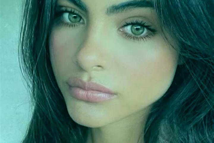 Lillian, 23, a dark blonde hazel-eyed slavic companion based in Bayad. Offering 69, Girlfriend Experience. Available for incall and outcall, overnight bookin...