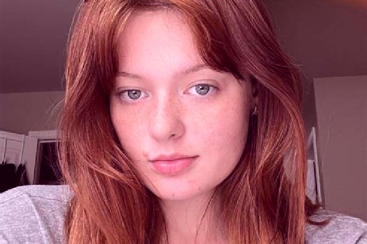Lillian, 23, a red grey-eyed european companion based in Korvekuela. Offering BDSM, Fetish, Massage. Available for incall and outcall, day and evening dates.