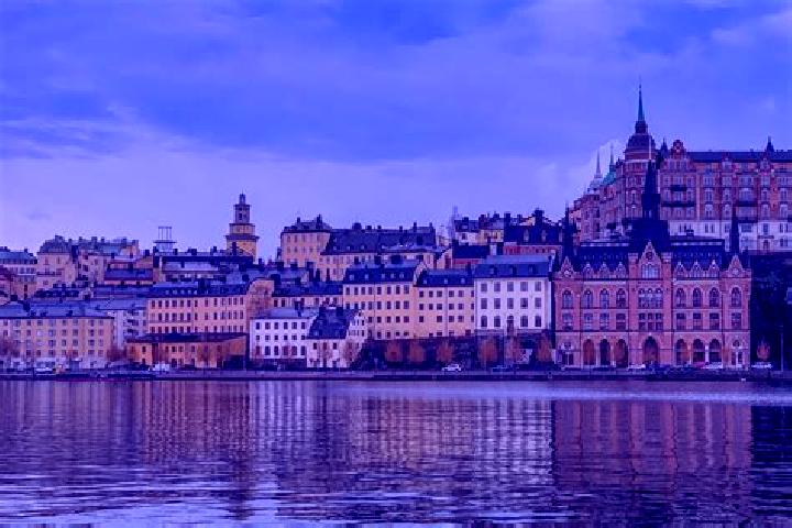 Lillian, 23 — Escort in Gunsta, Sweden