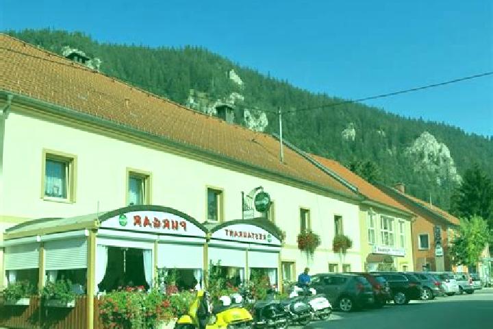 Lillian, 23 — Escort in Muenchendorf, Austria