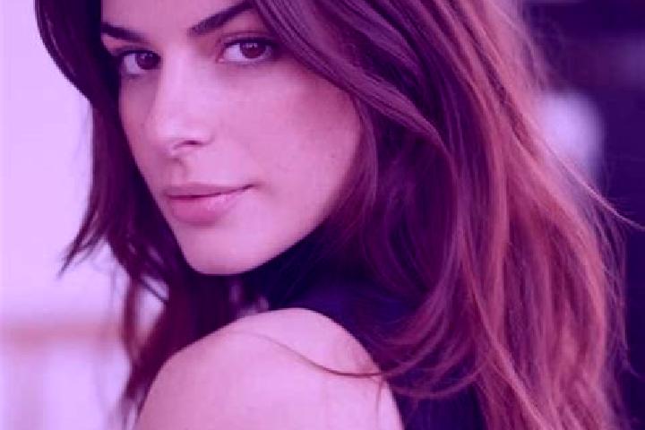 Lillian, 24, a auburn brown-eyed european companion based in Manhasset. Offering 69, Fetish, Roleplay, Couples. Available for incall and outcall, day and eve...