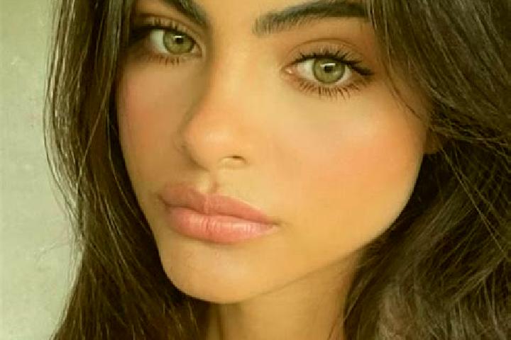 Lillian, 24, a black hazel-eyed mediterranean companion based in Okombahe. Offering 69, Deep French Kissing, GFE, Striptease, Travel Companion. Available for...