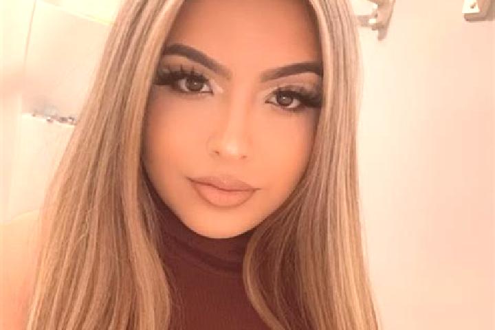 Lillian, 24, a blonde amber-eyed latina companion based in Kaugama. Offering A-Level, Roleplay, GFE, Couples, 69. Available for incall and outcall, day and e...