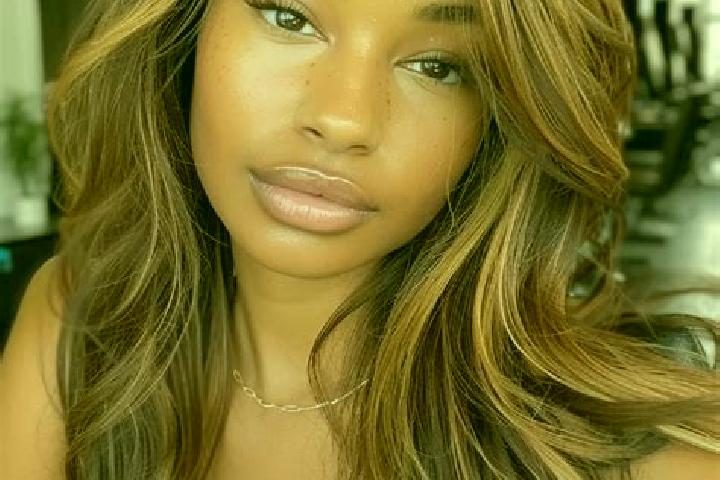 Lillian, 24, a dark blonde brown-eyed ebony companion based in Umburanas. Offering Deep French Kissing, Travel Companion, Fetish, Girlfriend Experience. Avai...