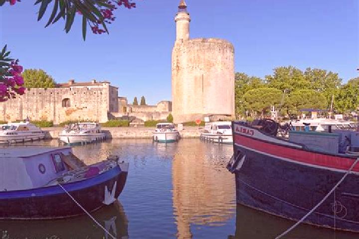 Lillian, 24 — Escort in Aigues-Vives, France