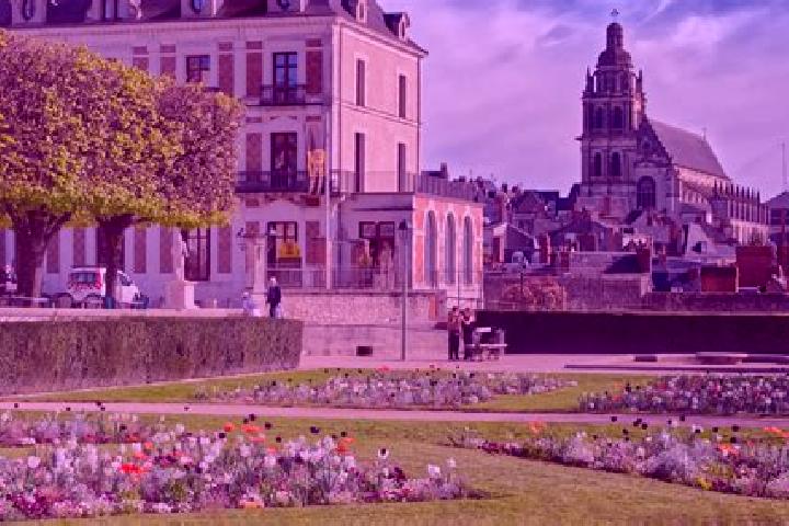 Lillian, 24 — Escort in Valence, France