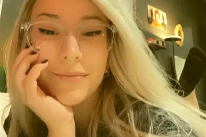 Lillian, 25, a blonde grey-eyed mixed companion based in Clayton West. Offering Roleplay, Overnight, Deep French Kissing, Tantra. Available for incall and ou...