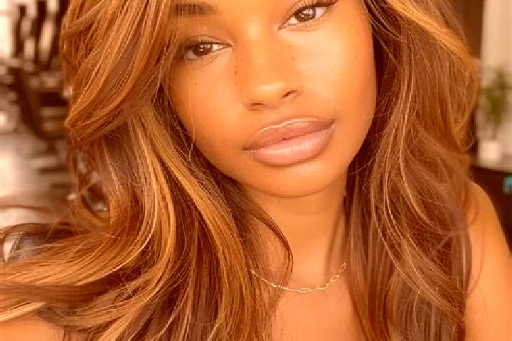 Lillian, 25, a dark blonde brown-eyed mixed companion based in Battifollo. Offering Striptease, CIM, Fetish. Available for incall and outcall, overnight book...