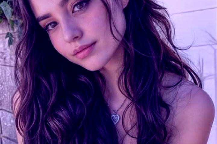 Lillian, 25, a dark blonde hazel-eyed middle eastern companion based in Casca. Offering GFE, Dinner Date, Duos. Available for incall and outcall, day and eve...